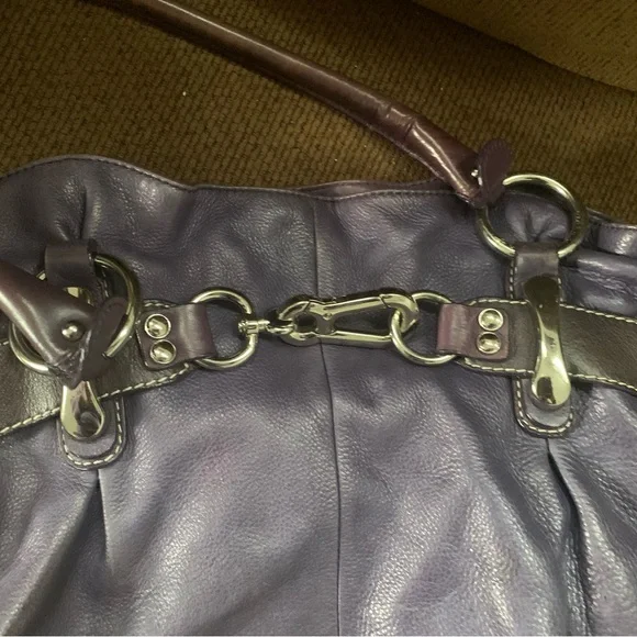 B. Makowsky Gorgeous Purple Leather Women's Bag - Picture 2 of 8